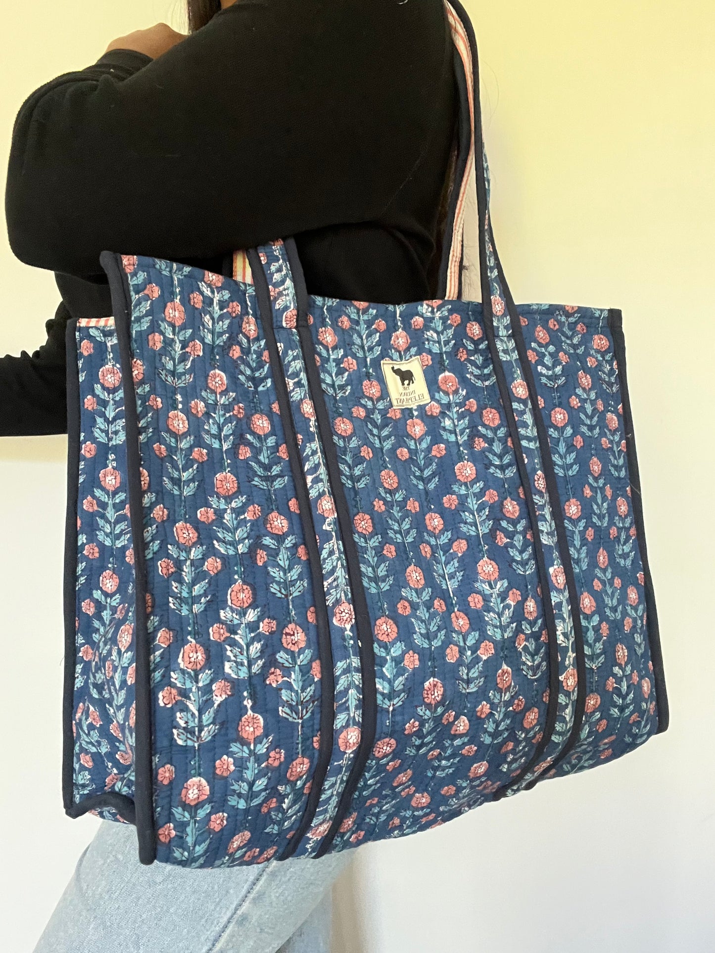 REVERSIBLE TOTE BAG