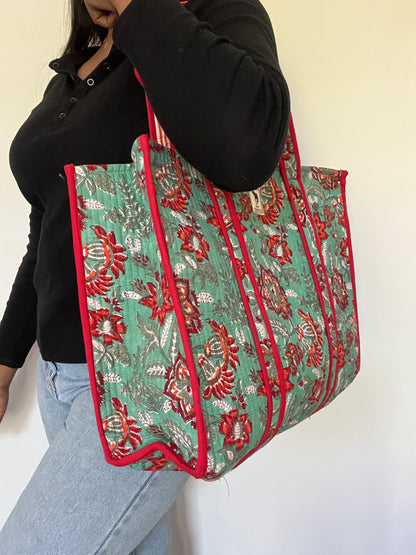 REVERSIBLE TOTE BAG
