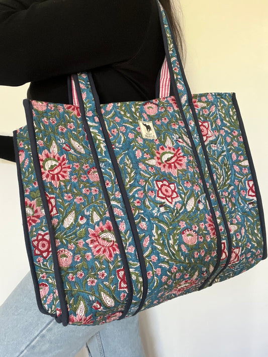 REVERSIBLE TOTE BAG