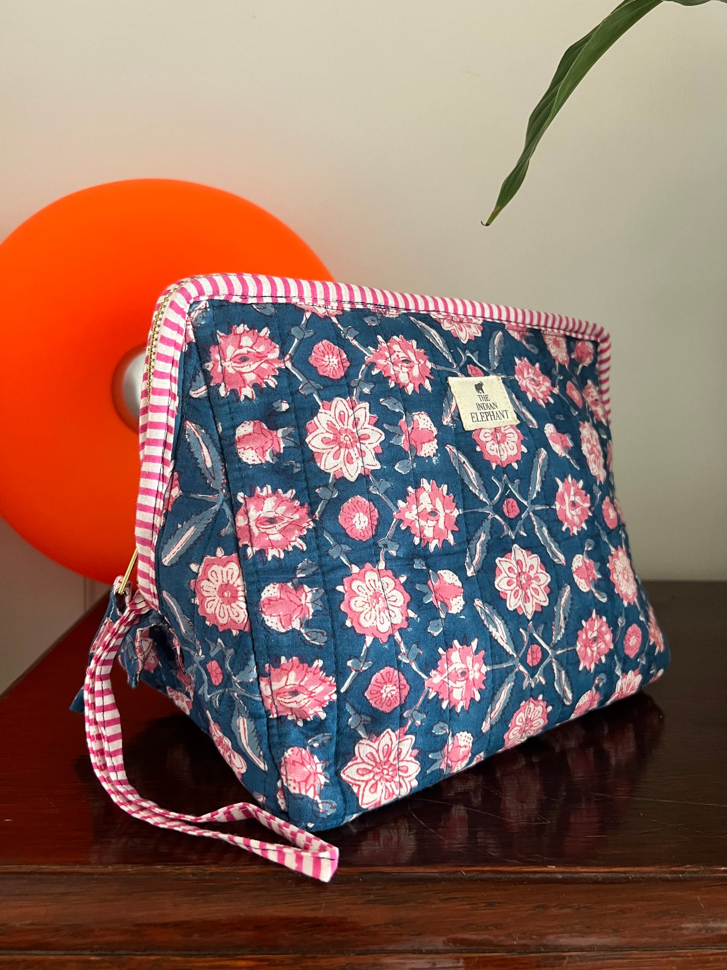 XL Wash Bag