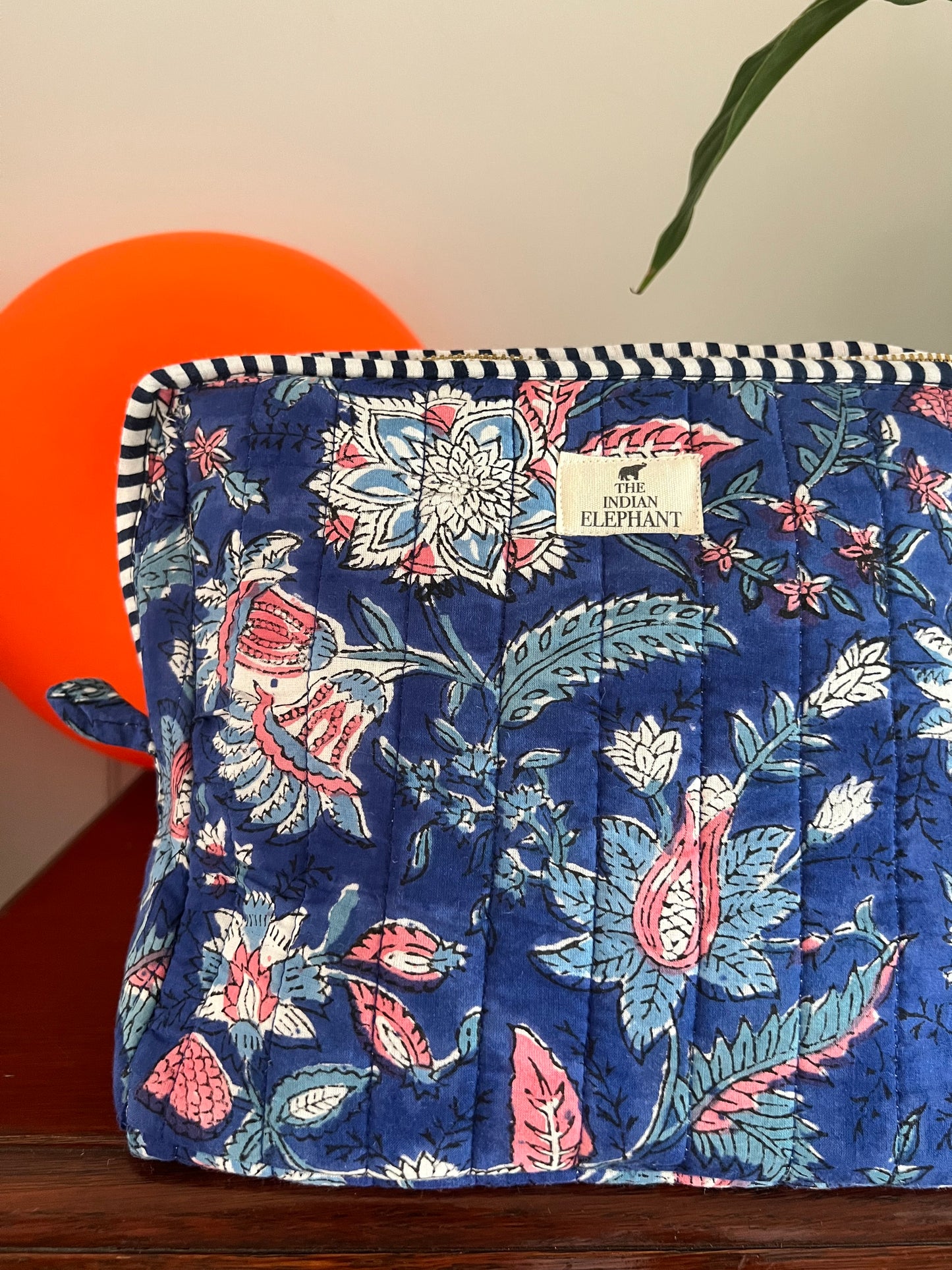 XL Wash Bag