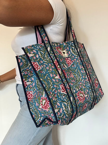 REVERSIBLE TOTE BAG