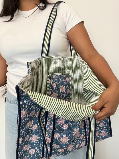 REVERSIBLE TOTE BAG
