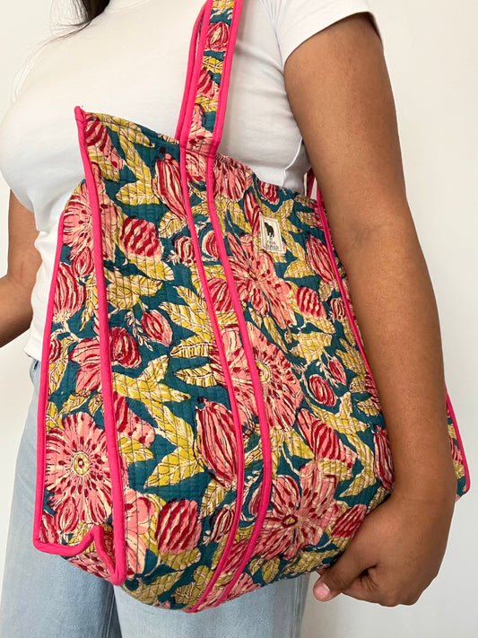 REVERSIBLE TOTE BAG