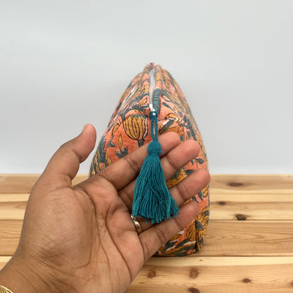 WATERPROOF MAKEUP BAG