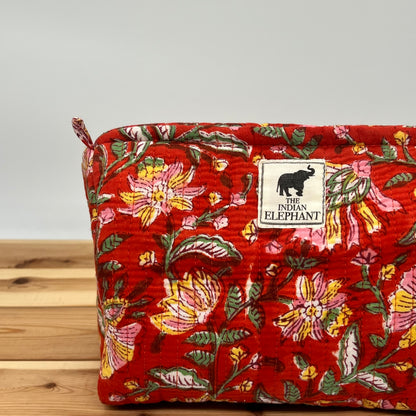 WATERPROOF MAKEUP BAG