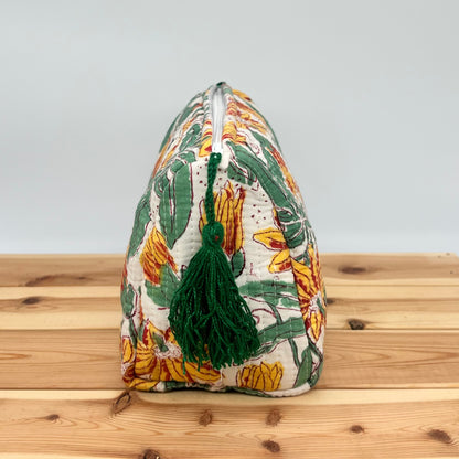 WATERPROOF MAKEUP BAG