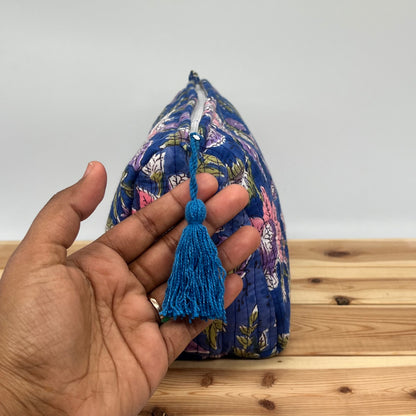 WATERPROOF MAKEUP BAG