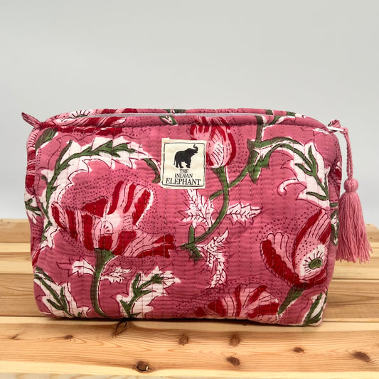 WATERPROOF MAKEUP BAG