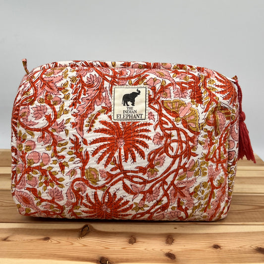 WATERPROOF MAKEUP BAG