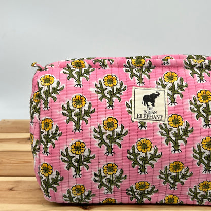 WATERPROOF MAKEUP BAG