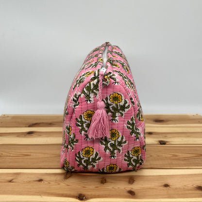 WATERPROOF MAKEUP BAG