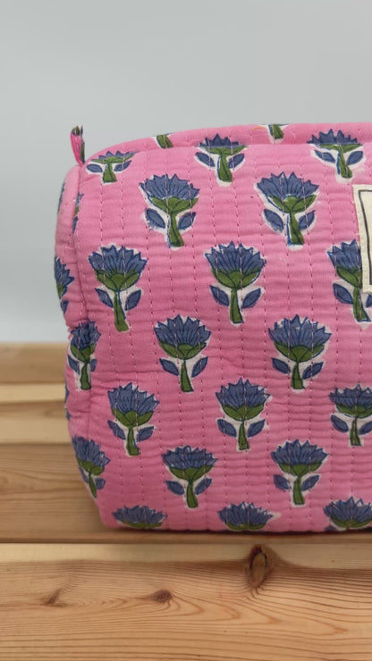 WATERPROOF MAKEUP BAG